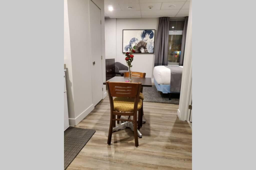 Cozy Sweet Studio #4, Only 10 Min To D.T. Ottawa Gatineau Exterior photo